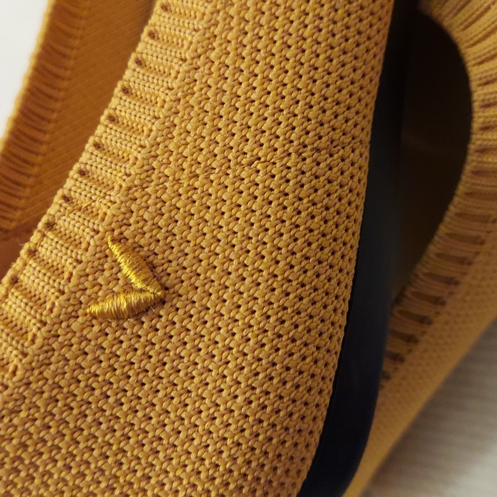 **NEW**VIVAIA BALLET flats mustard color. - Picture 5 of 9